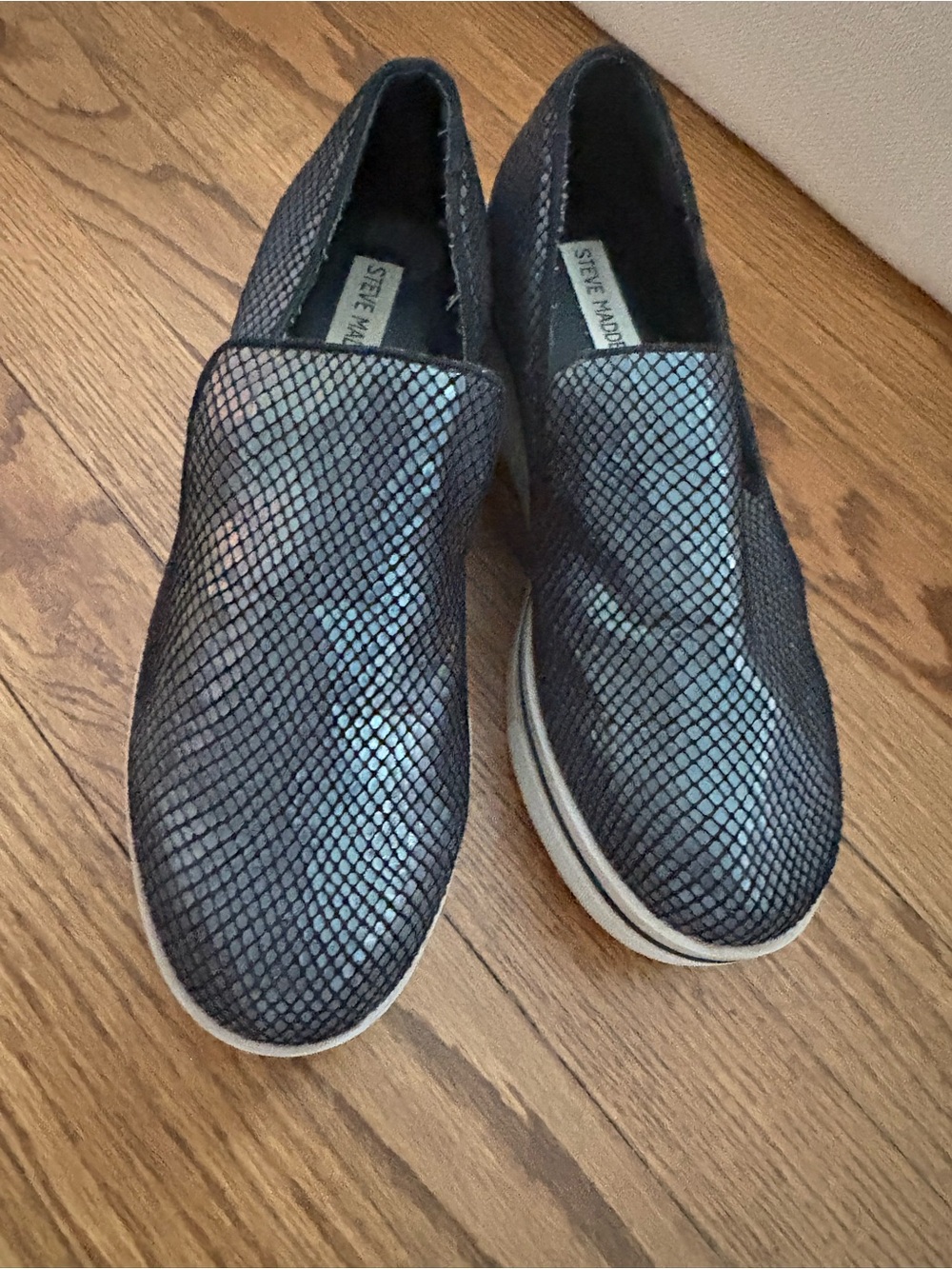 Steve Madden Slip-On Platform Mules in Iridescent Black Snake-Print - Picture 7 of 11